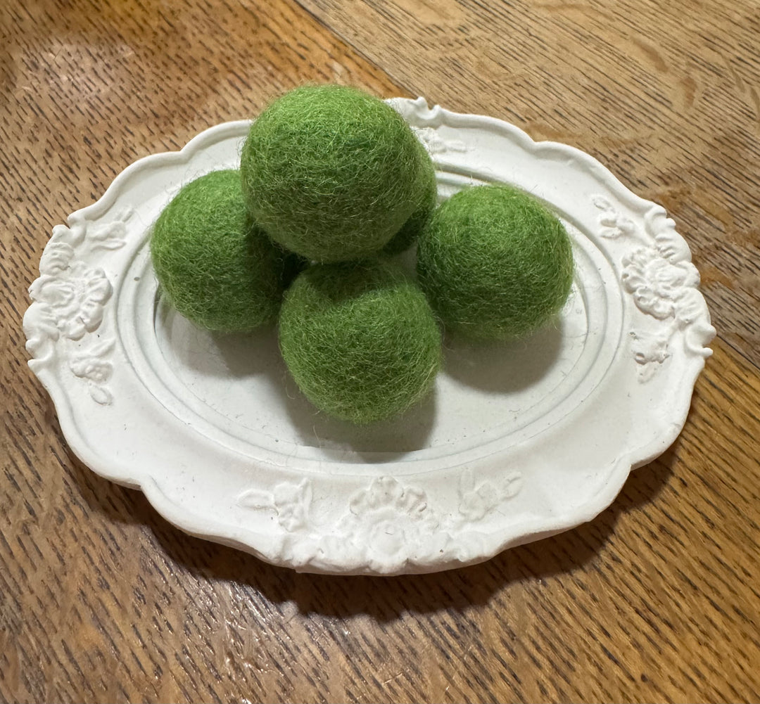 100% Wool Felt Balls 2cm 3/4” ~ Grass Green