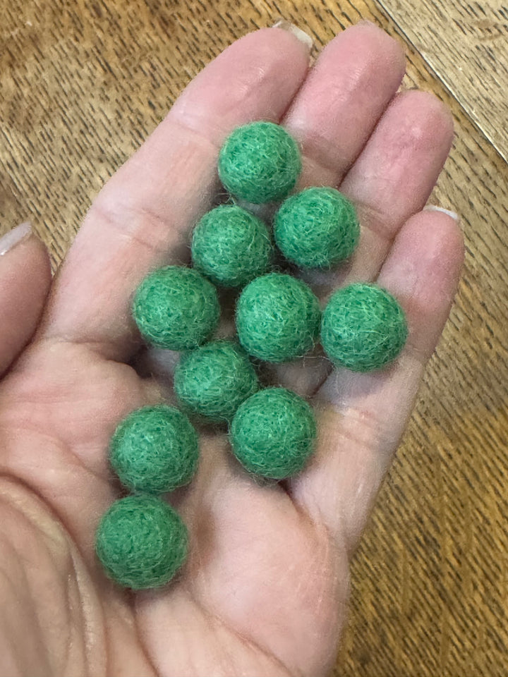 100% Wool Felt Balls 1cm 3/8” ~ Green