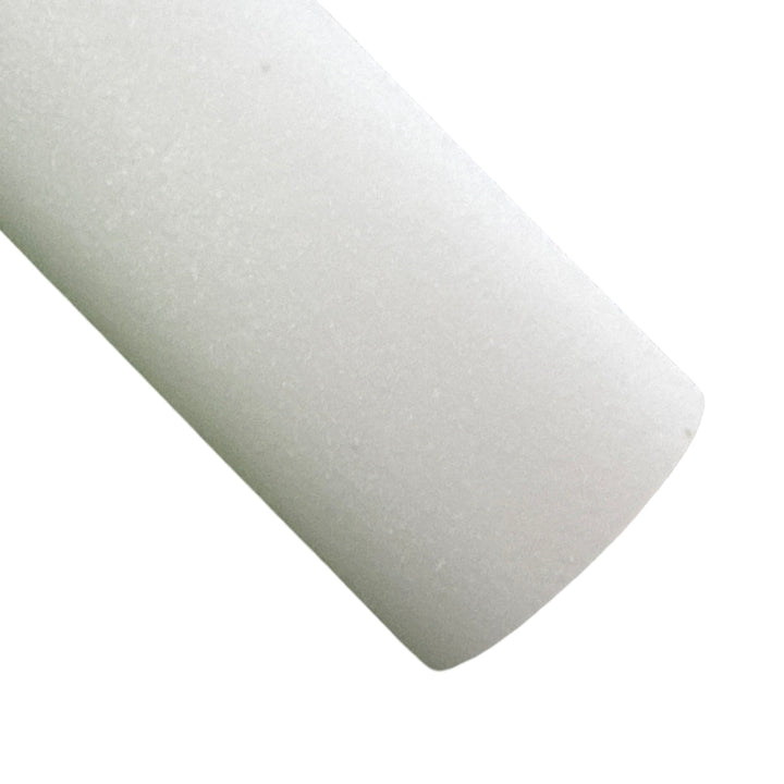 Feuille de tissu blanche à fines paillettes