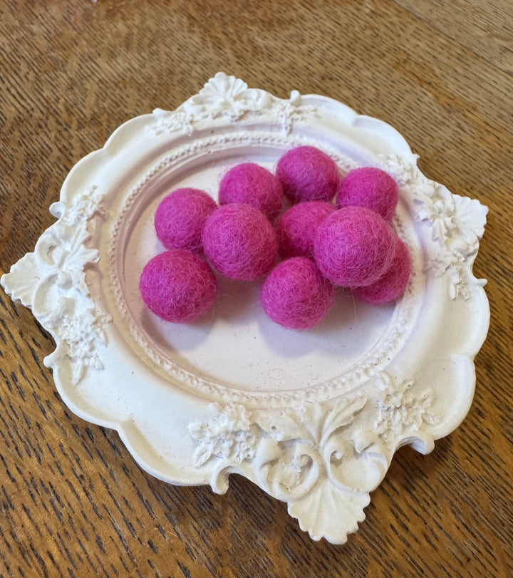 100% Wool Felt Balls 1cm 3/8” ~ Raspberry