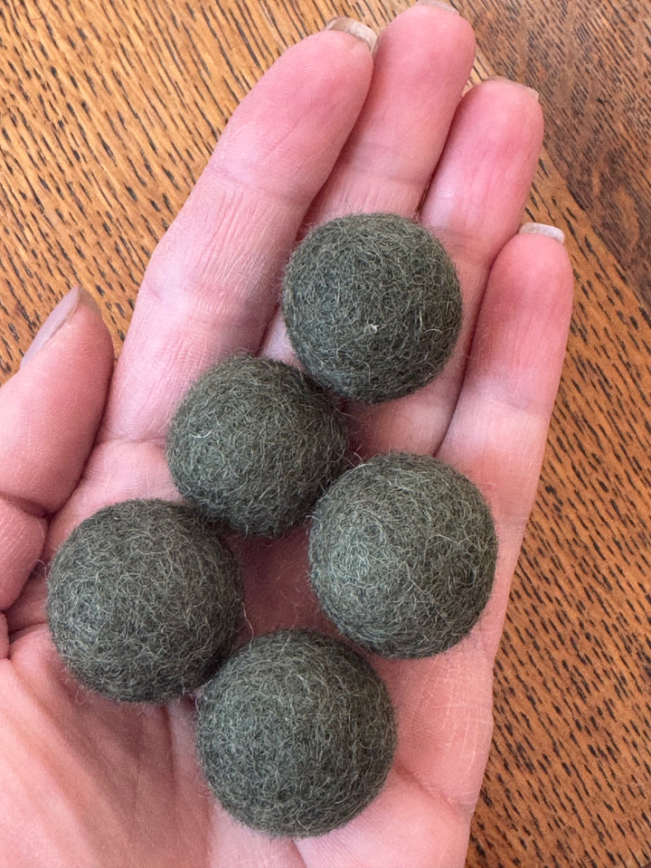 100% Wool Felt Balls 2cm 3/4” ~ Army Green