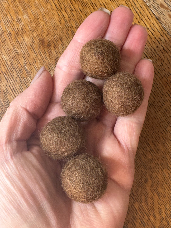 100% Wool Felt Balls 2cm 3/4” ~ Brown - Choose Quantity