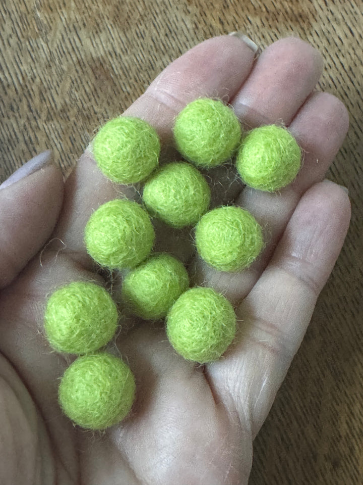 100% Wool Felt Balls 1cm 3/8” ~ Light Green