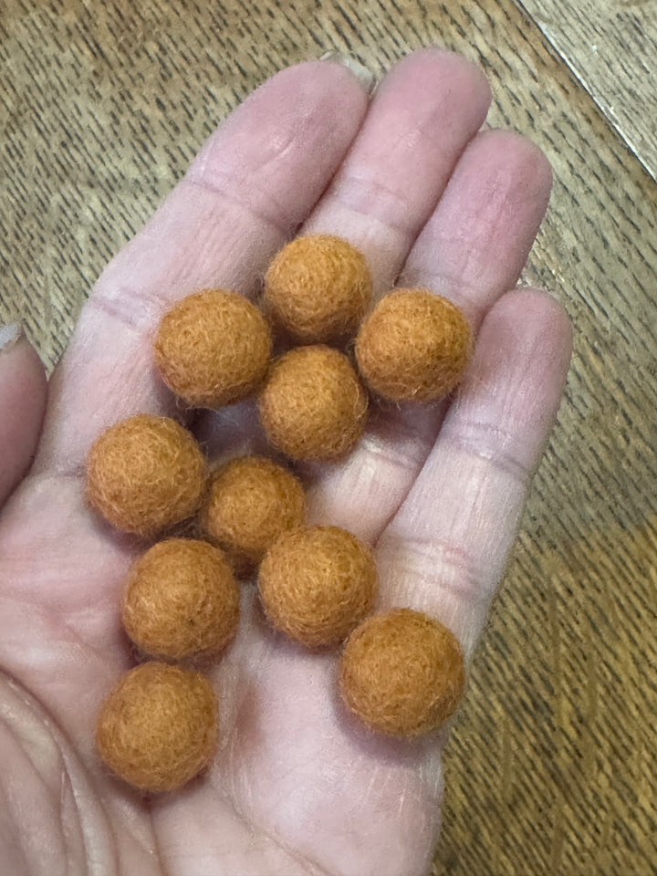 100% Wool Felt Balls 1cm 3/8” ~ Ginger