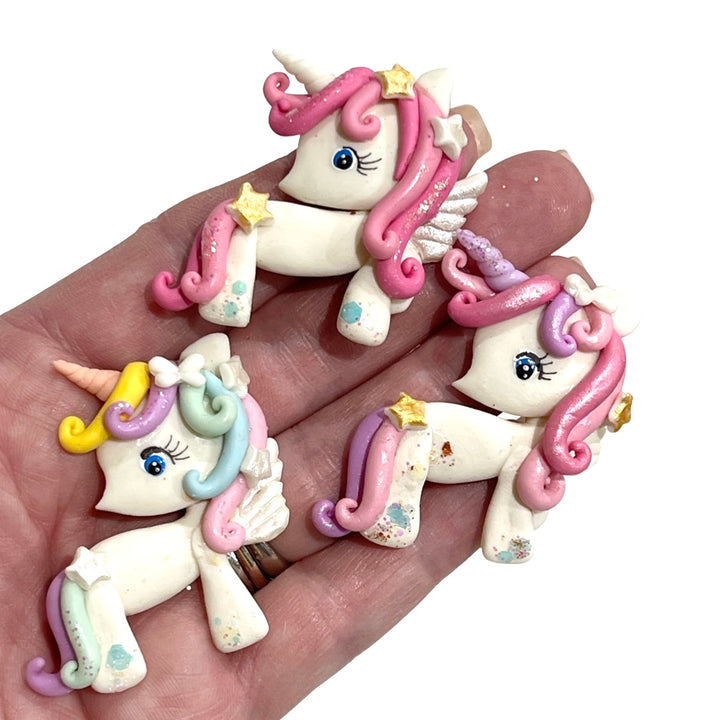 Argile à nœud licorne rose bonbon