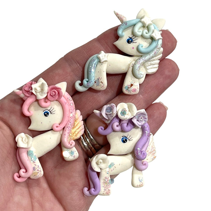 Argile à nœud licorne lilas