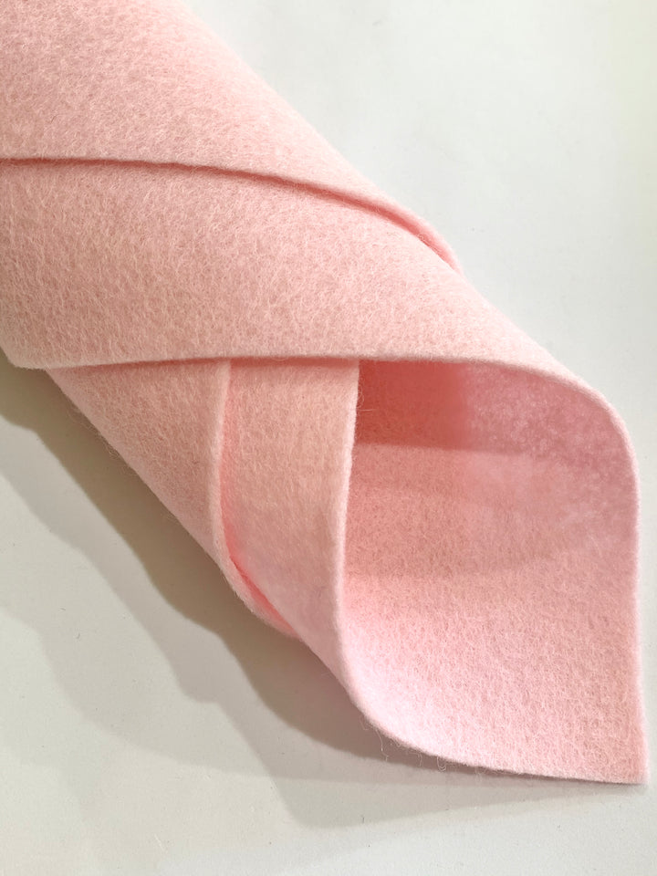 Feuille de Feutre de Laine Mérinos Kiss Rose Pastel 1mm 20 x 30cm