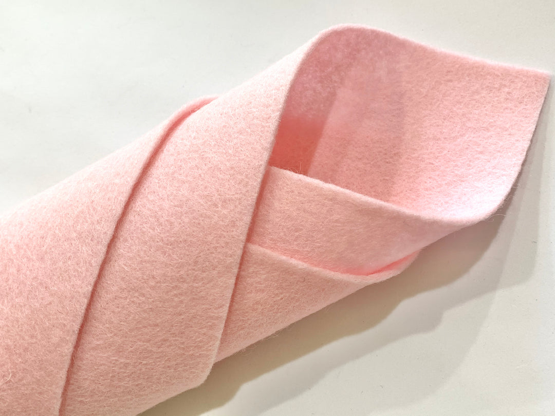 Feuille de Feutre de Laine Mérinos Kiss Rose Pastel 1mm 20 x 30cm