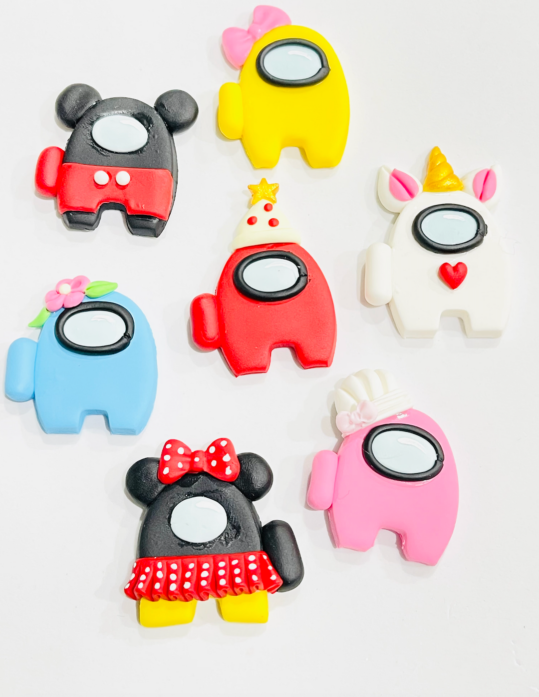 AmongUs Bow Clay Embellishments
