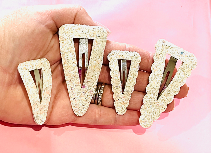 Triangle Snap Clips dans un choix de 2 tailles 5 cm ou 7 cm