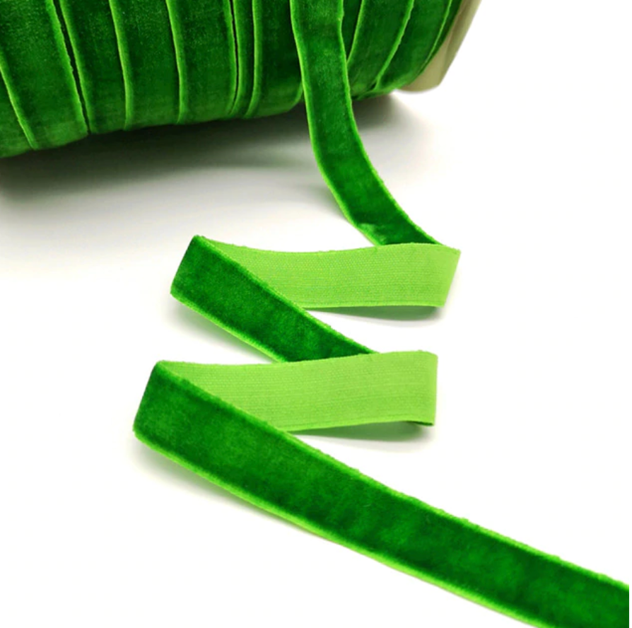 Ruban de velours vert - 25 mm - lot de 3 verges.