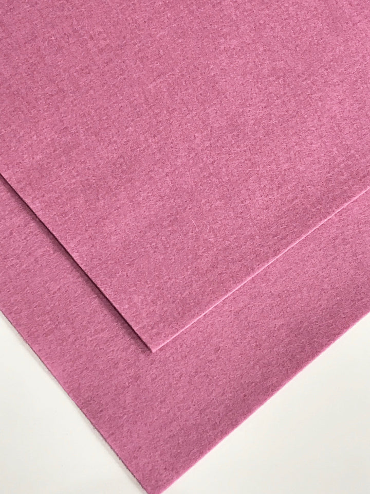 Feutre de laine mérinos Lilac Rouge - N° 64 - Feutre de laine pure - Feutre 100% laine au mètre ou en feuille