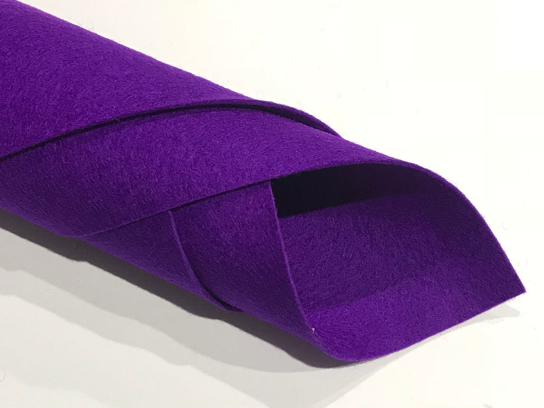 Feuille de feutre de laine mérinos violet violet 1 mm 8 x 11" - N° 32