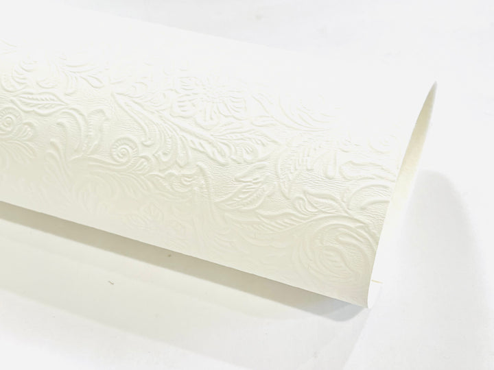 Similicuir en relief floral vintage blanc par feuille