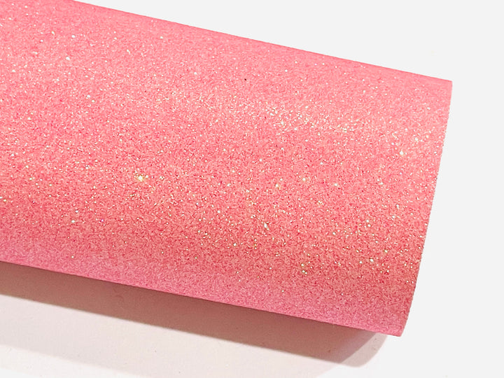 Cuir à fines paillettes sable rose fraise