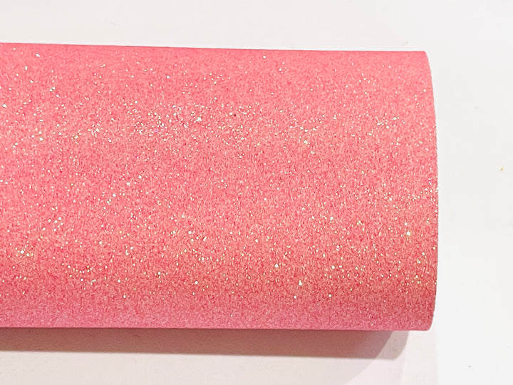 Cuir à fines paillettes sable rose fraise