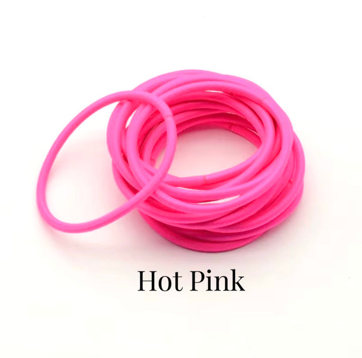 Élastiques fins pour cheveux. 