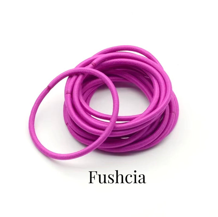 Élastiques fins pour cheveux. 