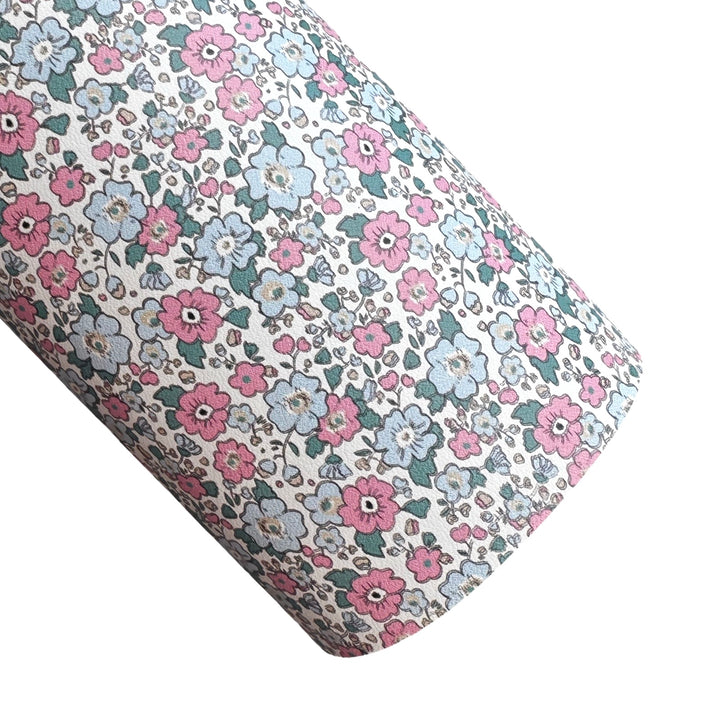 White Ditsy Floral Smooth Faux Leather Sheet