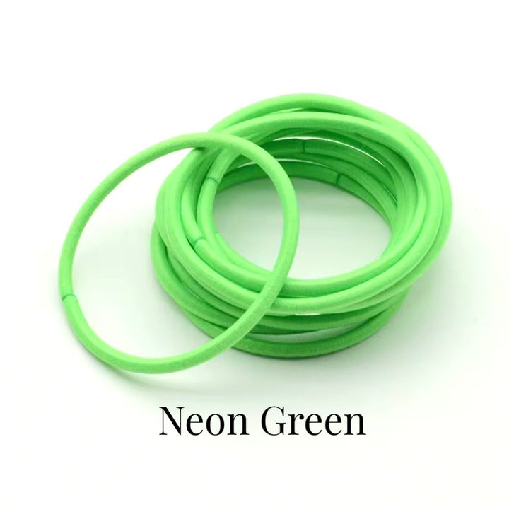 Élastiques fins pour cheveux. 