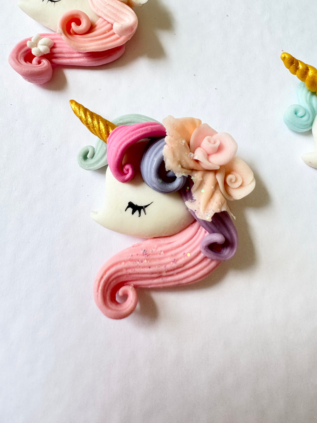 Cameo Unicorn Bow Clays