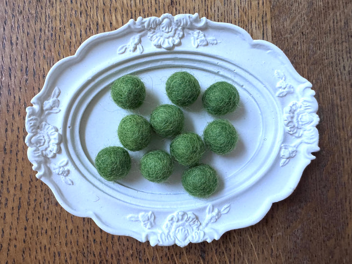 100% Wool Felt Balls 1cm 3/8” ~ Lawn