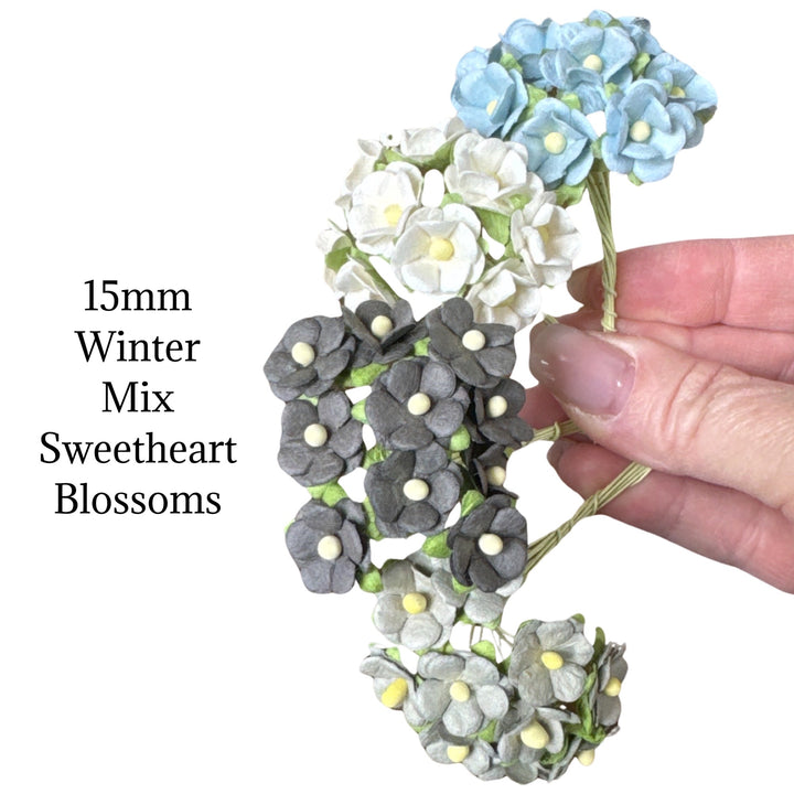 40 Mixed 15mm Sweetheart Blossoms Mulberry Paper Flowers