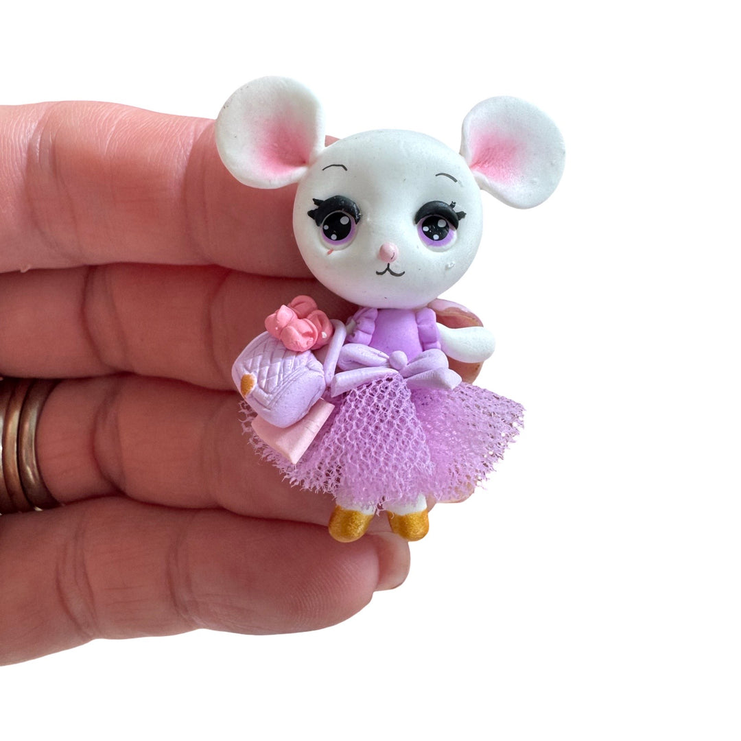 Chic Paris Mouse Bow Clay