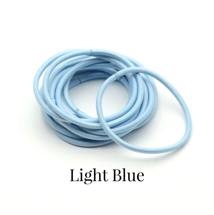 Élastiques fins pour cheveux. 