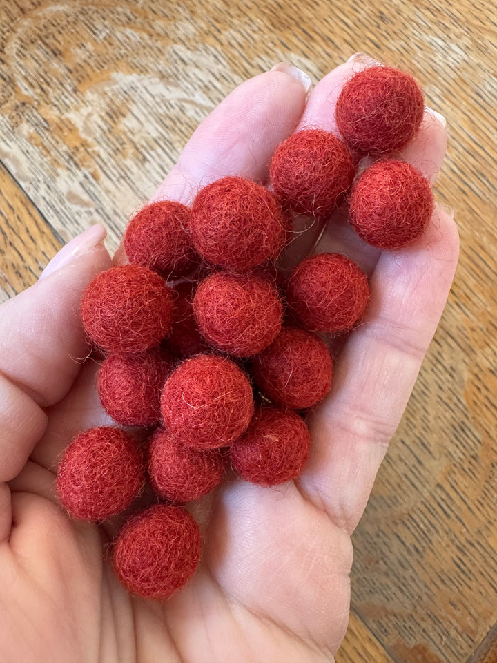 100% Wool Felt Balls 1cm 3/8” ~ Auburn