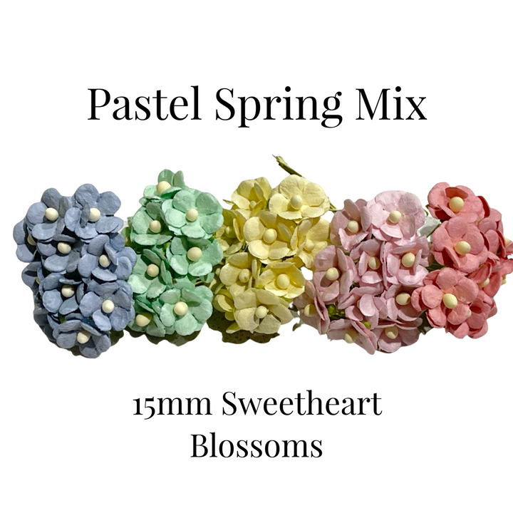 PRÉCOMMANDE 15mm Sweetheart Blossoms Fleurs en papier de mûrier - Vrac 25 Mélange de printemps pastel mélangé 