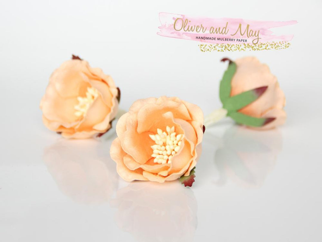 5 pcs Fleurs en papier de mûrier - Roses Polyantha - 4,5 cm en 2 tons pêche