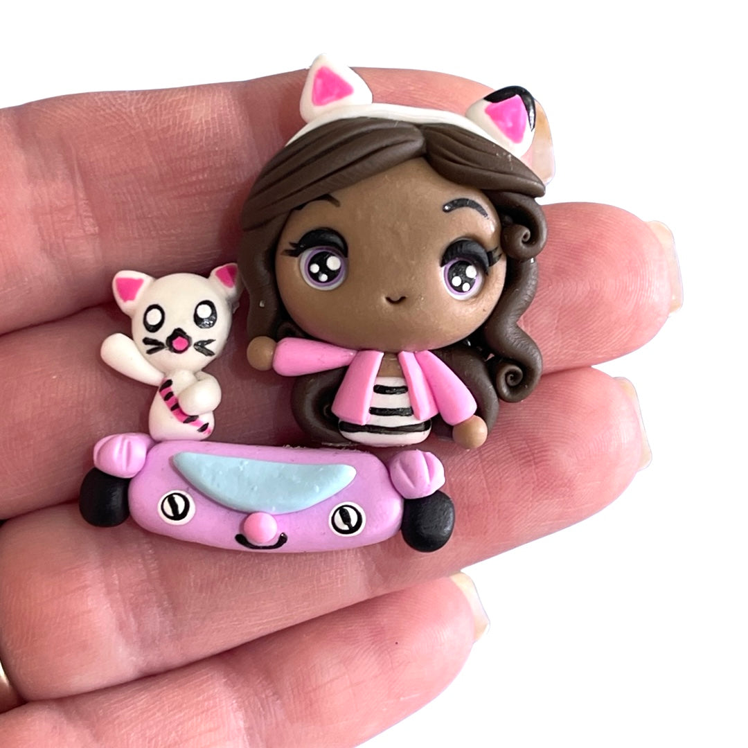 Cat Playhouse Bow Clay Embellishment - Gorgeous Maker