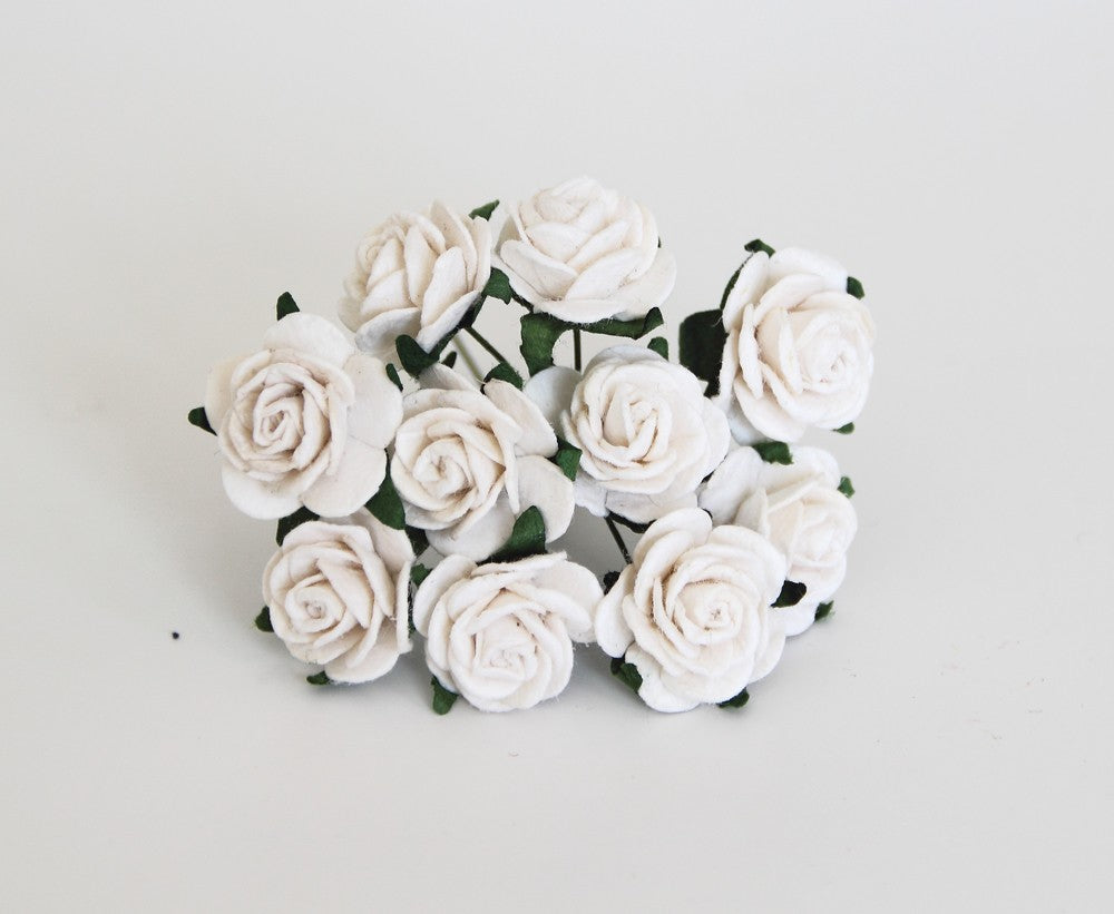 Fleurs en papier de mûrier blanc de 2 cm - Roses à pétales arrondis de 2 cm - Blanc - 10 pièces / 50 pièces -