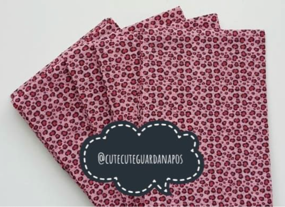 Feuille de serviette en tissu pour découpage - Léopard rose