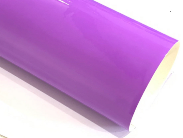 Feuille A4 en cuir verni violet, similicuir PU lisse et brillant - 0,75 mm
