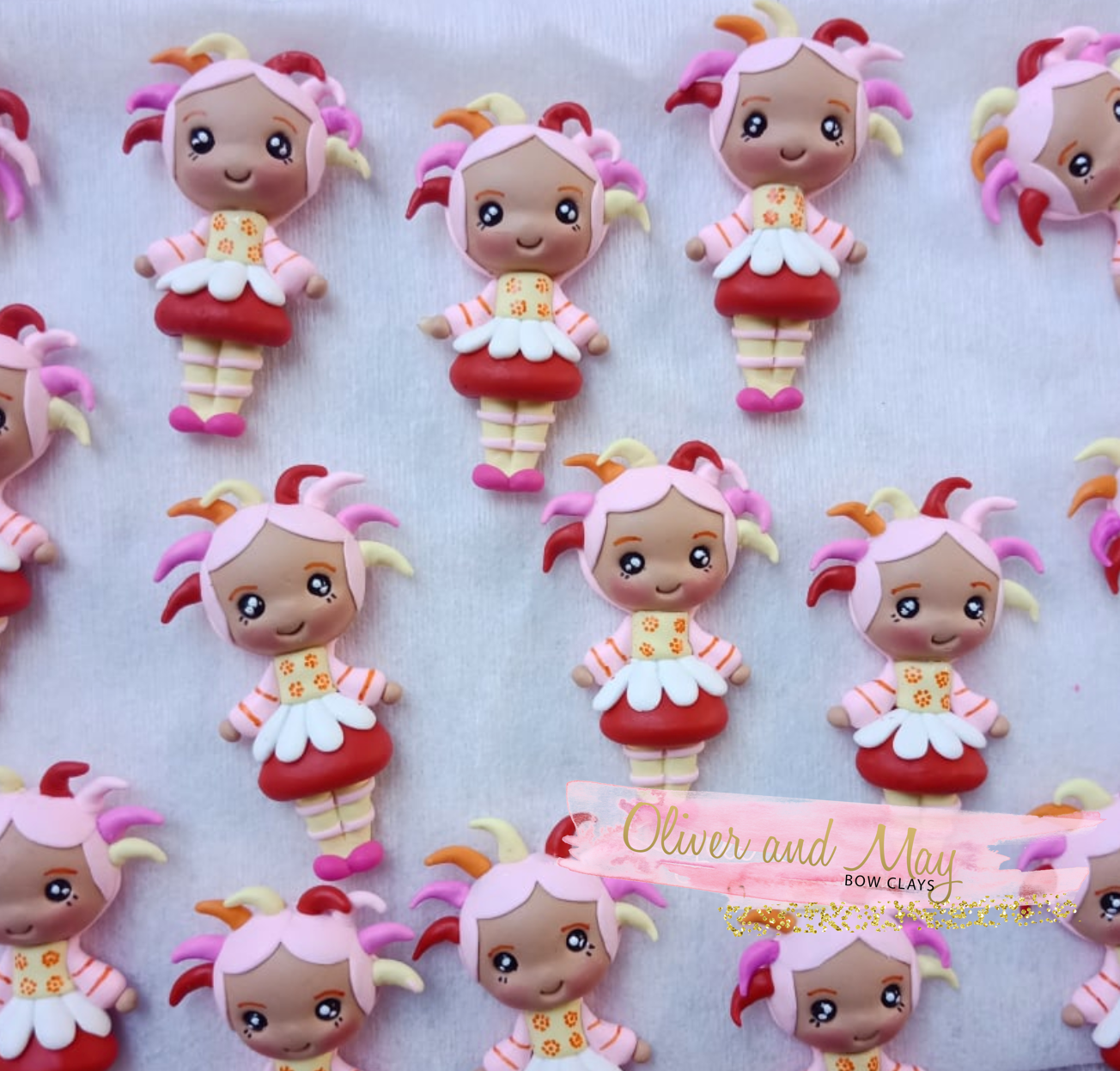 Upsy Daisy Girl Bow Clays