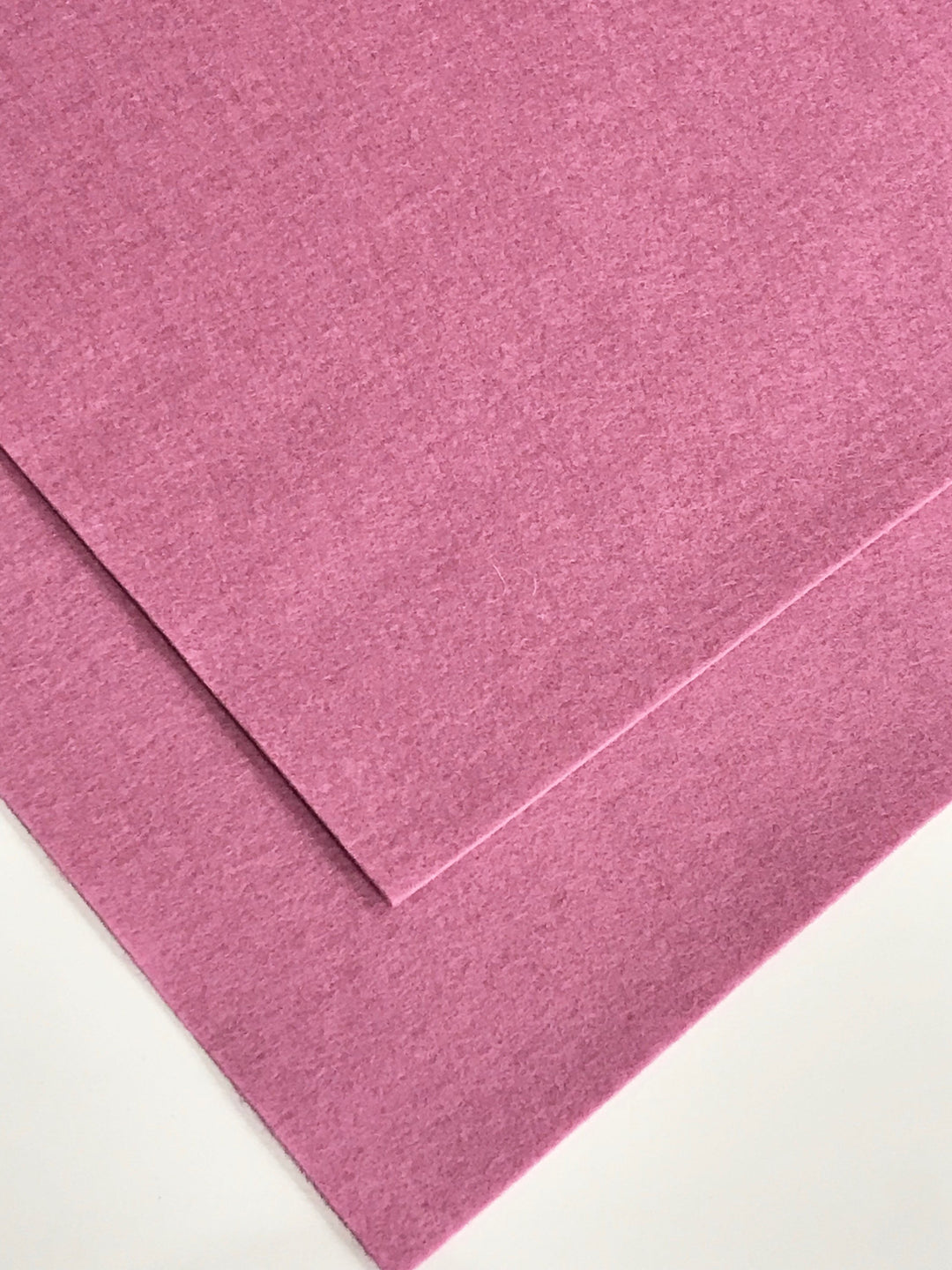 Feutre de laine mérinos Lilac Rouge - N° 64 - Feutre de laine pure - Feutre 100% laine au mètre ou en feuille 