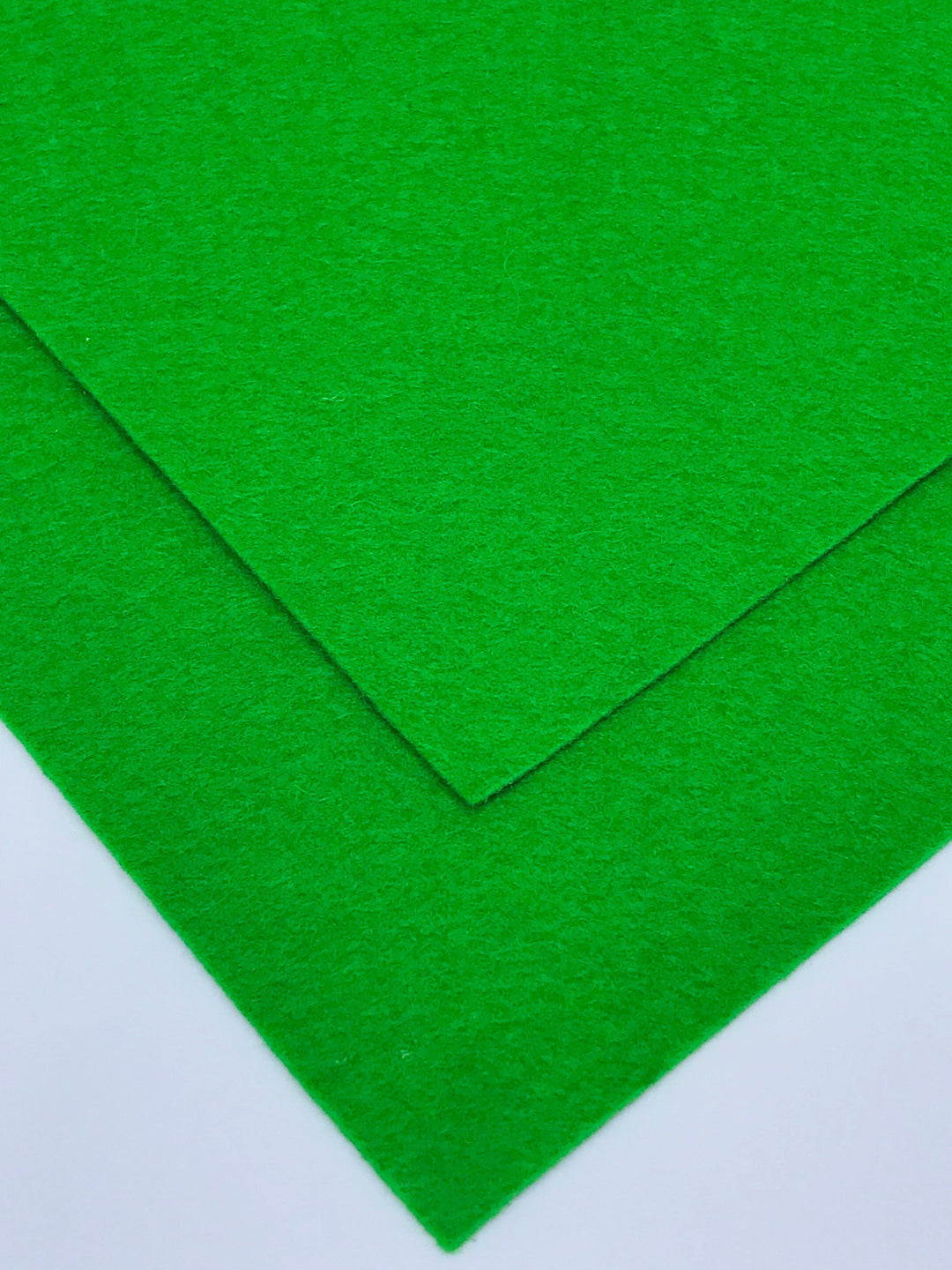 Feuille de feutre de laine mérinos vert Shamrock de 1 mm, 8 x 11 pouces, n° 45