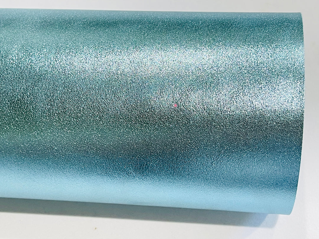 Similicuir lisse métallisé aqua clair
