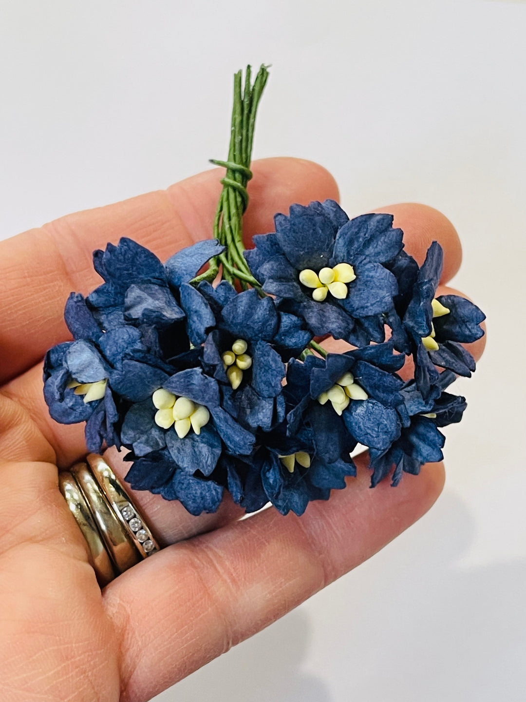 Fleurs de cerisier bleu marine en papier de mûrier, 20 mm, Lot de 10